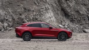 Aston Martin DBX — Представлен официально