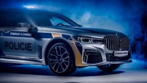 BMW 745Le xDrive на службе в полиции