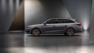 Cupra представила новые «горячие» хэтчбек и универсал Leon.