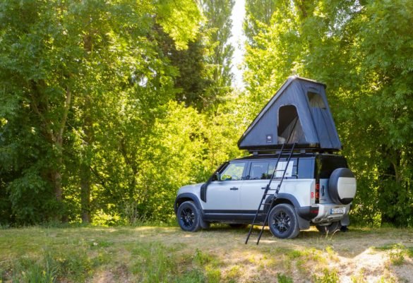Палатка на крыше Land Rover Defender 2020