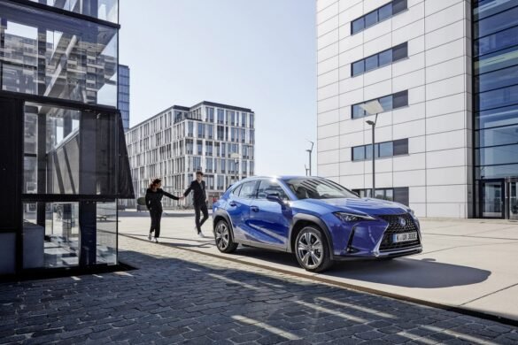 Lexus UX 300e новые подробности и цены, старт продаж в Украине