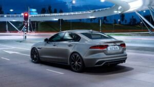 Обновленный Jaguar XE 2020 - теперь дизельный гибрид
